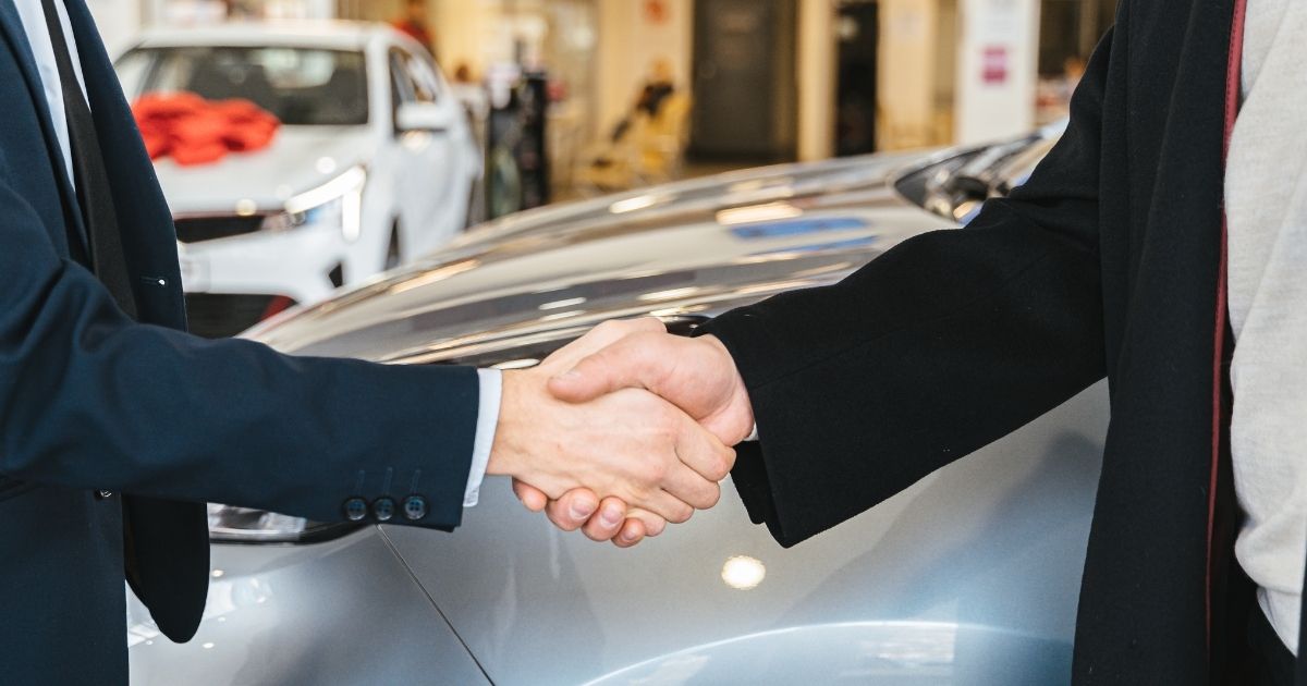 Auto grandinata e valore di mercato