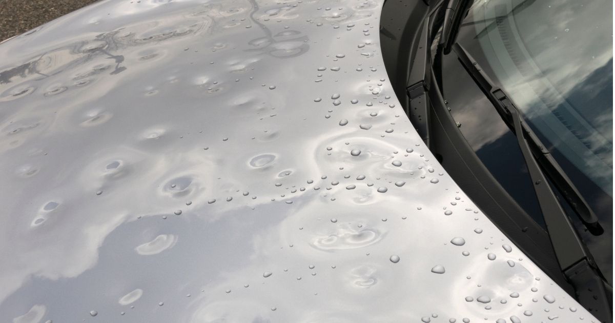 Auto grandinata riparata