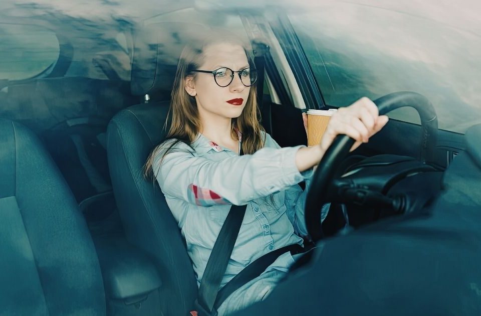 Cosa fare se grandina mentre sei in auto