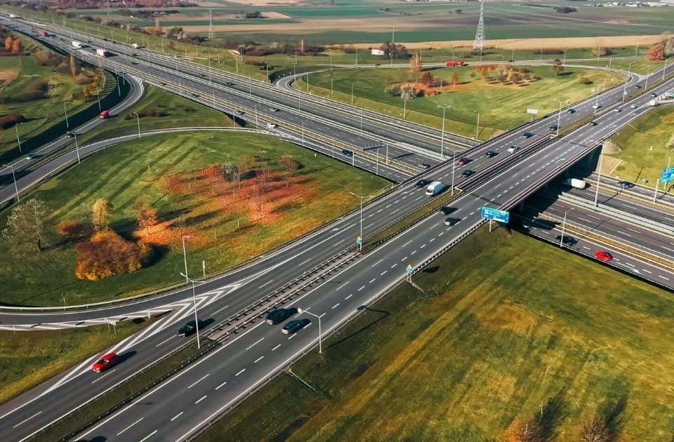 Grandine in autostrada